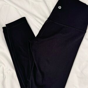 Black Lululemon’s Align leggings. Never worn. Size 6, perfect condition. 25”